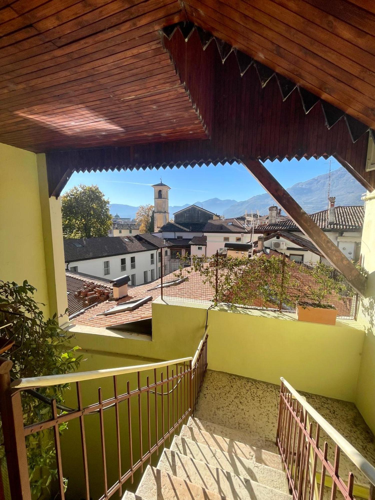 Appartamento Sui Tetti Del Centro Storico Rovereto  Extérieur photo